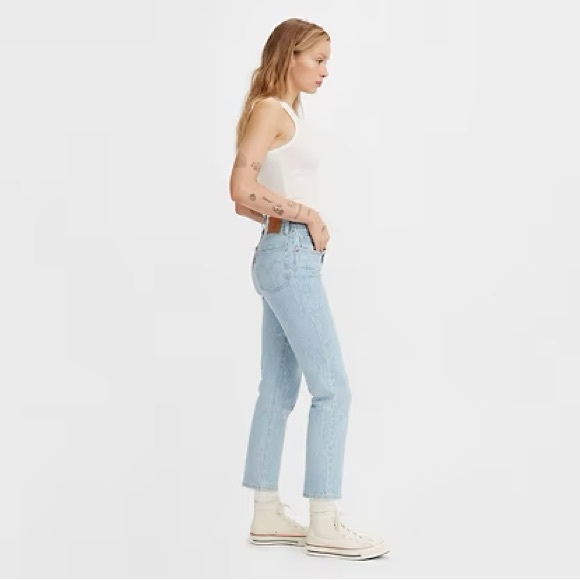 Levi’s 501 Crop Jeans - Picture 2 of 7